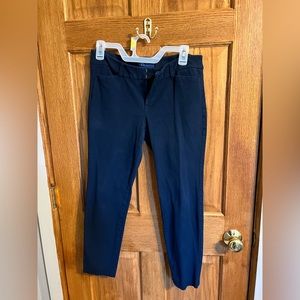 Women’s pants size 6